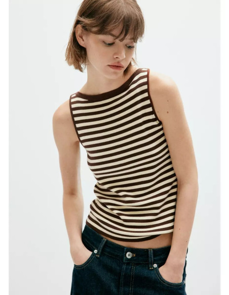 Top punto fino cuello barco